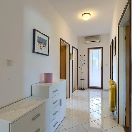 Viktor Apartment Pula